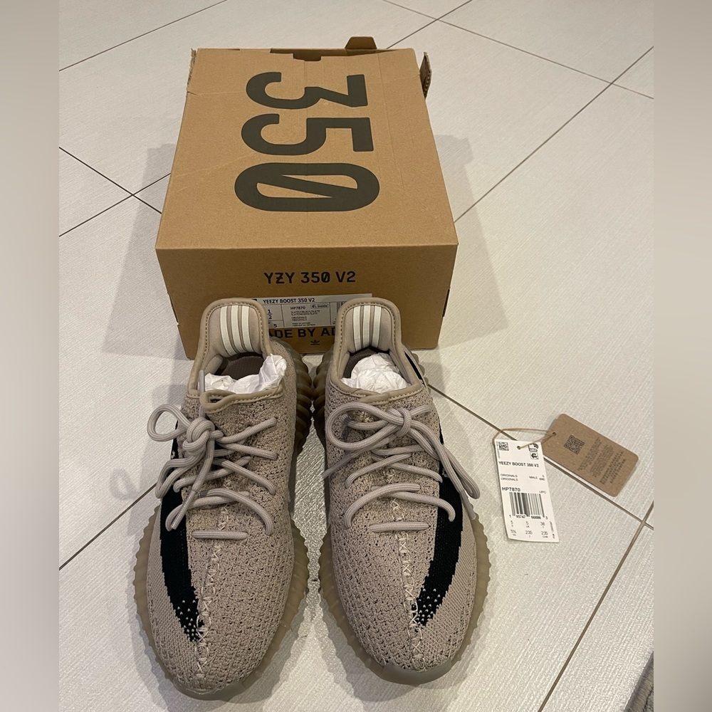 Brand New Yeezy Boost 350 V2 Slate Black Tan Shoes Size 5.5